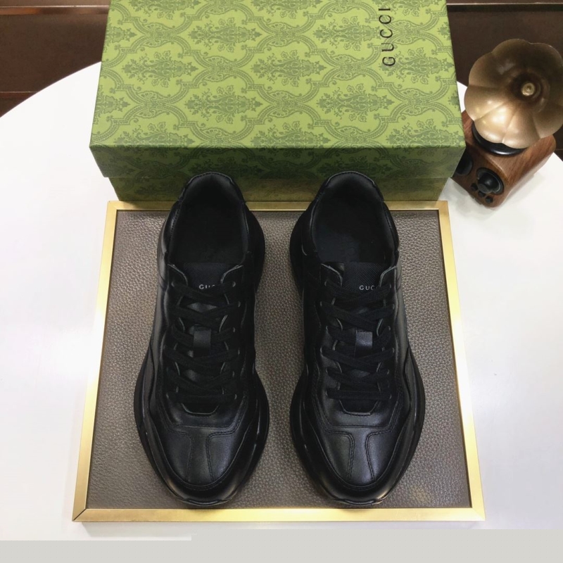G*u*i casual shoes